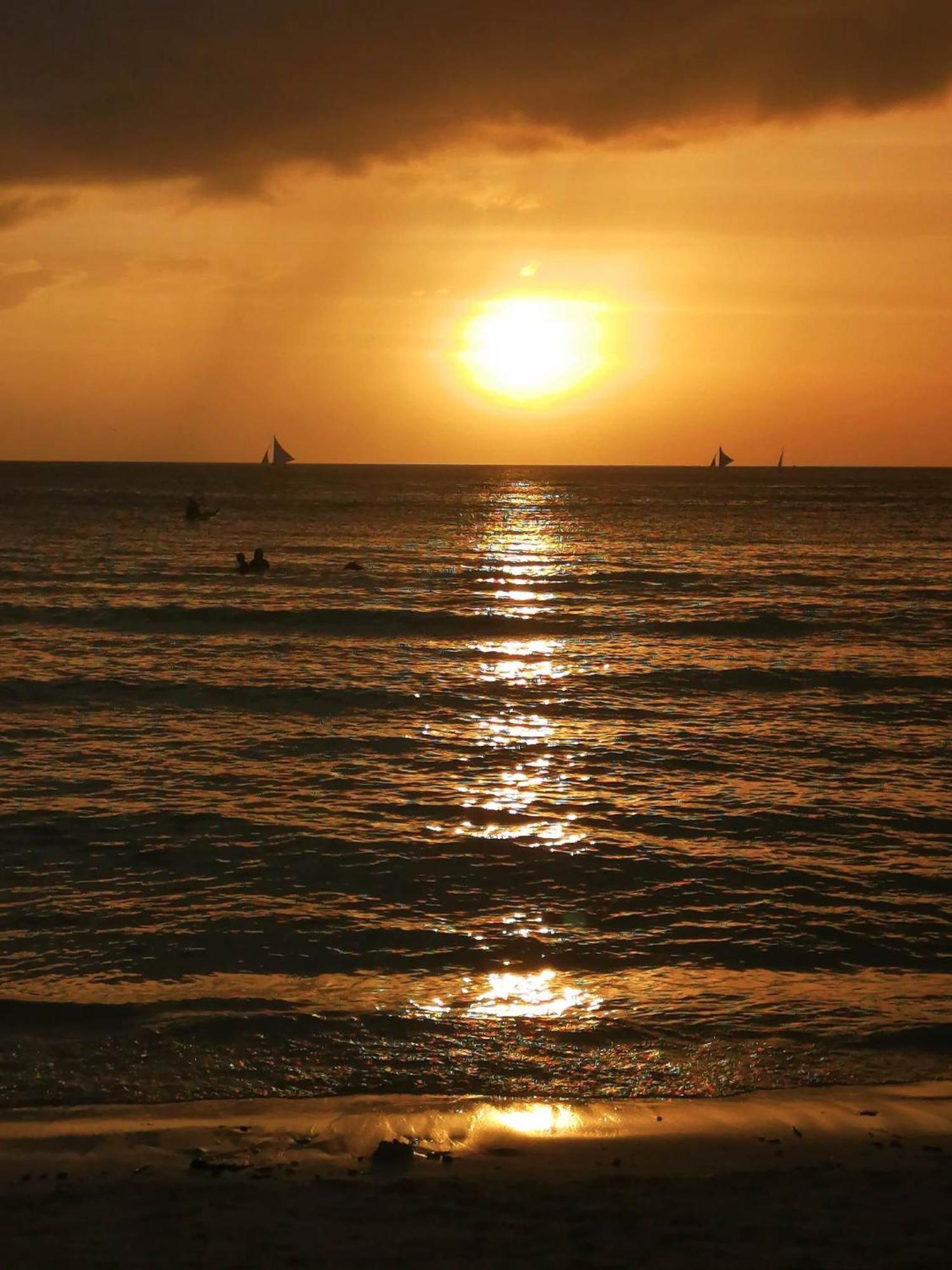 El Moro Beach Resort (Adults Only) Balabag  Exterior foto